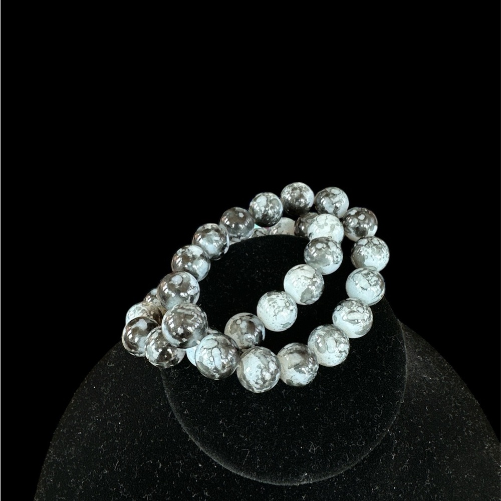 NWOT! Set of 2 Elegant Black & White Beaded Bracelet